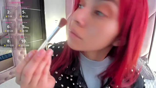 Snapshot of melanie_roux__ chatting on November 5, 2025, 11:57 am melanie roux online show from November 5, 2025, 11:57 am