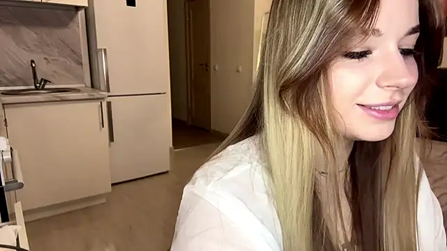 Snapshot of Babymoney_2007 chatting on November 7, 2025, 5:39 pm Babymoney 2007 online show from November 7, 2025, 5:39 pm