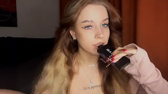 Snapshot of Babymoney_2007 chatting on October 26, 2025, 8:42 pm Babymoney 2007 online show from October 26, 2025, 8:42 pm