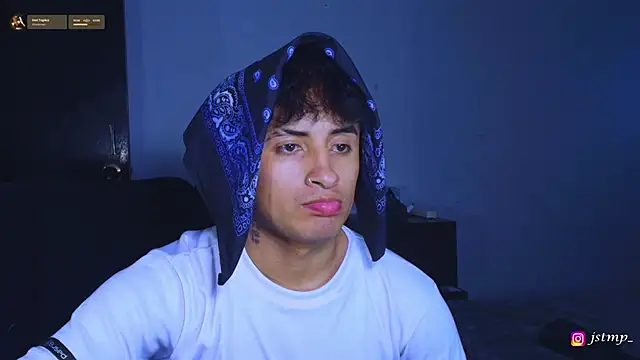 jhon mendoza  online show from October 31, 2025, 10:16 pm