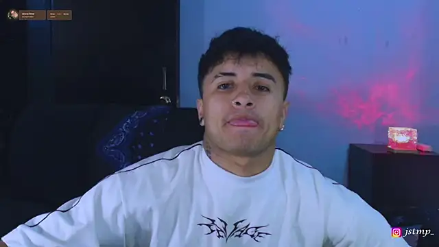 jhon mendoza  online show from November 1, 2025, 7:08 pm