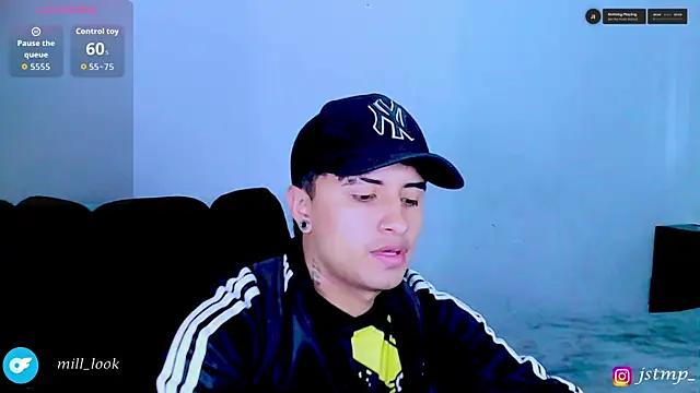 jhon mendoza  online show from November 27, 2025, 8:53 pm