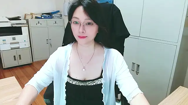 OL-Bai-Jie online show from May 15, 2026, 1:25 am