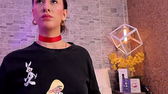 Catalina-Thompson online show from November 9, 2025, 12:20 pm