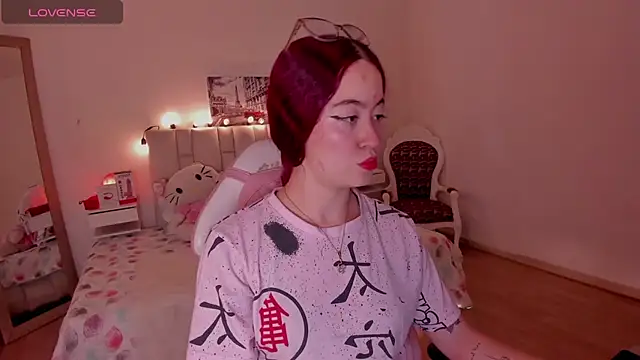 Snapshot of Amaraa_couper1 chatting on January 17, 2026, 3:43 am Amaraa couper1 online show from January 17, 2026, 3:43 am