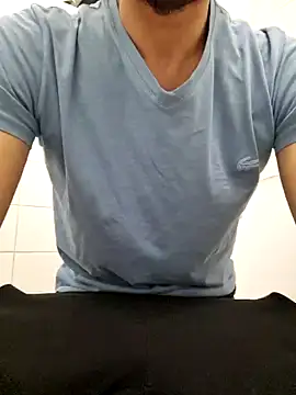 Snapshot of 16enes16 chatting on November 15, 2025, 2:54 pm 16enes16 online show from November 15, 2025, 2:54 pm