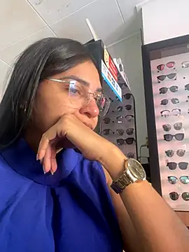 belaamor online show from October 18, 2025, 11:56 am