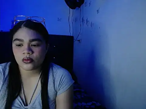 2moons full of love online show from November 21, 2025, 12:09 am