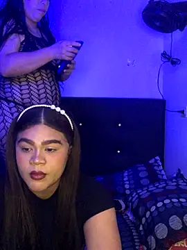 2moons full of love online show from November 6, 2025, 11:09 pm