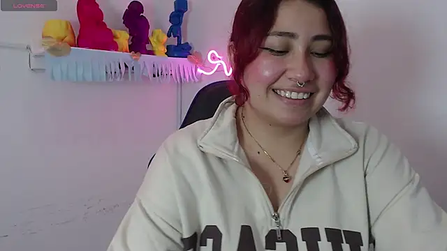 Snapshot of littlee_red chatting on November 11, 2025, 9:31 pm littlee red online show from November 11, 2025, 9:31 pm