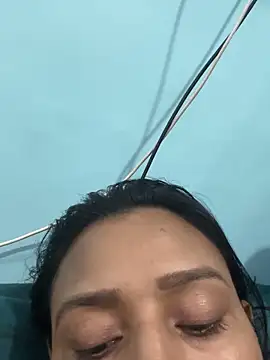 heenashai online show from November 18, 2025, 7:39 pm