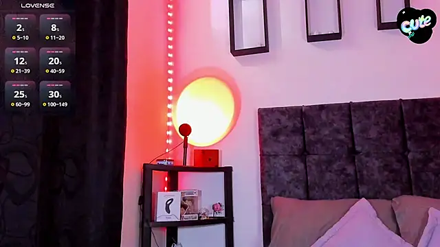 Snapshot of Theo_Noxxx chatting on November 15, 2025, 7:07 pm Theo Noxxx online show from November 15, 2025, 7:07 pm