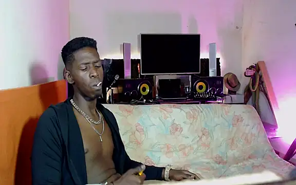 Black Paradice online show from November 4, 2025, 2:26 am