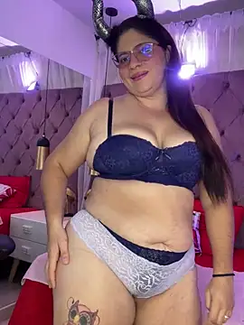 Orianabluee  online show from November 27, 2025, 9:26 pm