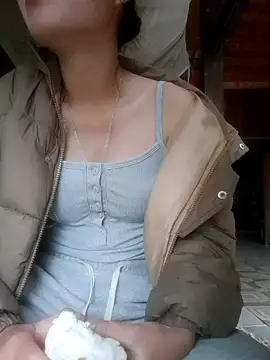 mira-show online show from December 16, 2025, 3:44 am