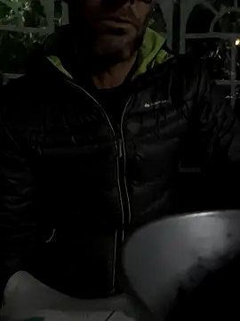 Vanovik20 online show from November 8, 2025, 1:42 am