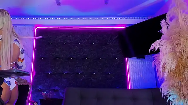 Queens Wonders Blonders online show from March 13, 2026, 7:35 am