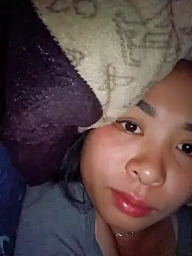 Snapshot of Squirrel-Pear chatting on November 3, 2025, 11:08 pm Squirrel-Pear online show from November 3, 2025, 11:08 pm