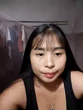 Snapshot of Squirrel-Pear chatting on November 1, 2025, 7:35 am Squirrel-Pear online show from November 1, 2025, 7:35 am