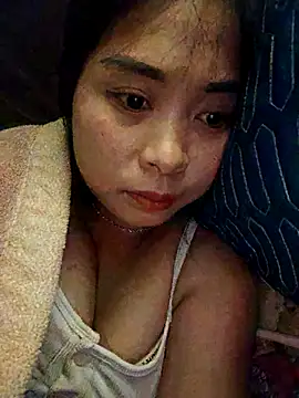 Snapshot of Squirrel-Pear chatting on December 14, 2025, 7:30 pm Squirrel-Pear online show from December 14, 2025, 7:30 pm