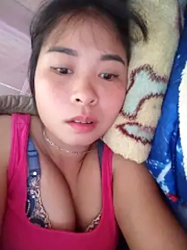 Snapshot of Squirrel-Pear chatting on October 28, 2025, 1:39 am Squirrel-Pear online show from October 28, 2025, 1:39 am