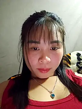 Snapshot of Squirrel-Pear chatting on December 2, 2025, 5:53 am Squirrel-Pear online show from December 2, 2025, 5:53 am