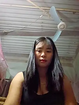 Snapshot of Squirrel-Pear chatting on December 3, 2025, 11:47 pm Squirrel-Pear online show from December 3, 2025, 11:47 pm