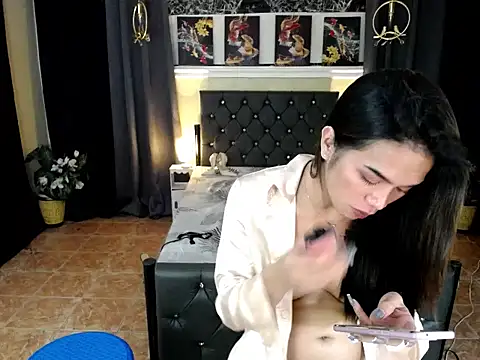 SeductiveAki69xxx online show from November 12, 2025, 10:24 pm