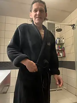 kon77777 online show from November 14, 2025, 3:10 am