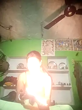 NEXIQRAN online show from November 20, 2025, 3:45 pm