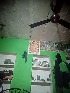 NEXIQRAN online show from November 21, 2025, 3:44 pm