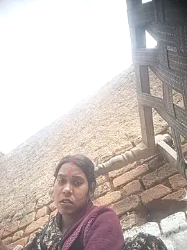 NEXIQRAN online show from December 1, 2025, 4:02 am