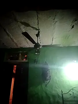 NEXIQRAN online show from December 5, 2025, 5:00 pm