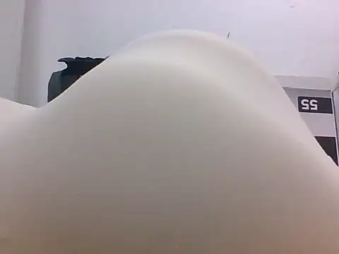 Snapshot of BlueishMove44 chatting on October 30, 2025, 1:42 pm BlueishMove44 online show from October 30, 2025, 1:42 pm