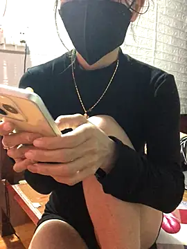 Kylie beem online show from November 13, 2025, 1:42 am