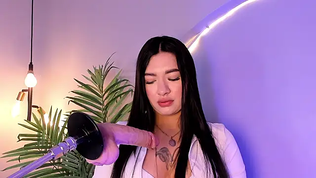 Snapshot of Juli_Casanova chatting on November 3, 2025, 1:15 pm Juli Casanova online show from November 3, 2025, 1:15 pm