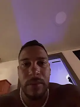 FreszX online show from April 7, 2026, 4:53 pm