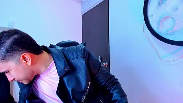 Snapshot of mike_257 chatting on November 8, 2025, 11:47 am mike 257 online show from November 8, 2025, 11:47 am