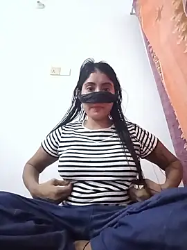 Snapshot of Hot_Angle chatting on June 7, 2026, 2:00 pm Hot Angle online show from June 7, 2026, 2:00 pm