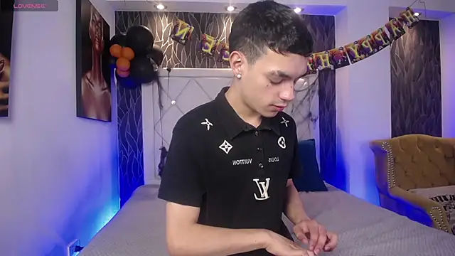 Mike lawford1 online show from November 2, 2025, 12:54 pm