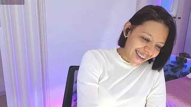 Aria Russo online show from February 24, 2026, 3:35 pm