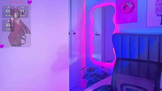 Aria Russo online show from April 18, 2026, 3:25 pm