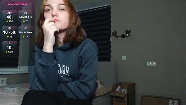 EmiliaRhodes online show from October 18, 2025, 8:33 pm