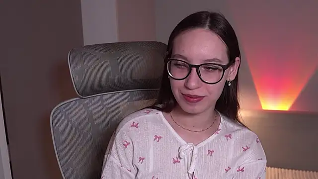 WhyEmmyCry online show from April 22, 2026, 5:25 am