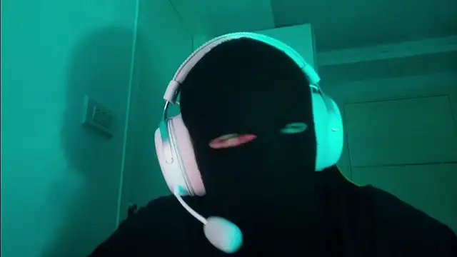 Snapshot of scolor chatting on November 2, 2025, 1:49 pm scolor online show from November 2, 2025, 1:49 pm