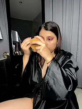 Snapshot of Sammy_Sweet01 chatting on October 31, 2025, 12:24 pm Sammy Sweet01 online show from October 31, 2025, 12:24 pm