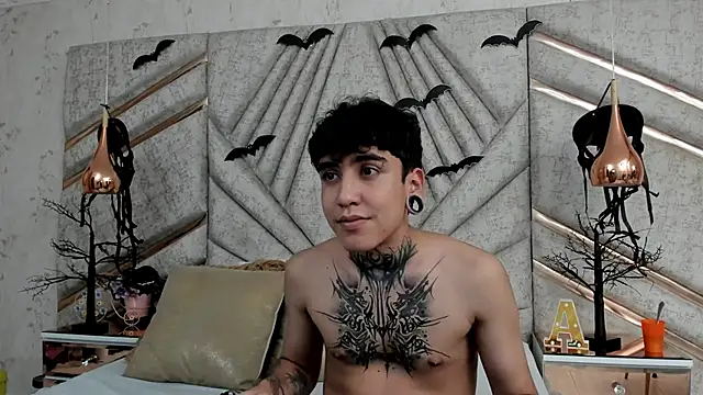 SantiOlsen online show from November 5, 2025, 3:20 am