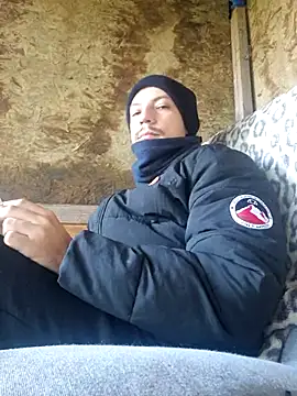 Snapshot of bbyxklaus chatting on November 18, 2025, 12:41 pm bbyxklaus online show from November 18, 2025, 12:41 pm