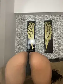 Snapshot of Demon_foxes chatting on November 10, 2025, 8:03 pm Demon foxes online show from November 10, 2025, 8:03 pm