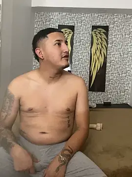 Snapshot of Demon_foxes chatting on November 14, 2025, 7:39 pm Demon foxes online show from November 14, 2025, 7:39 pm